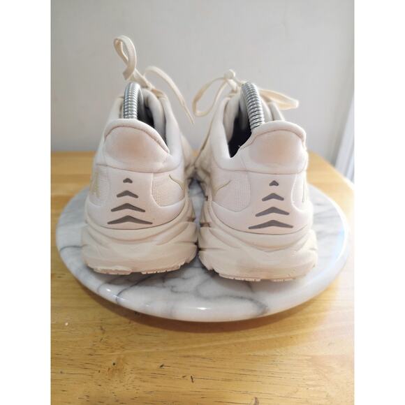 Hoka One One Clifton 8 Womens Size 8.5 Cream Athletic Running Shoes Sneakers - Picture 4 of 9
